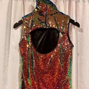 Sequins sleeveless top
